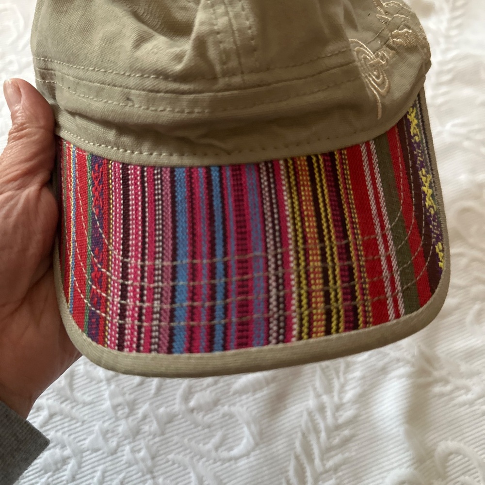 Peru cap - Picture 4 of 4